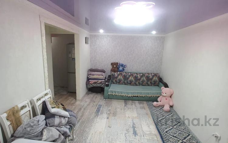 2-комнатная квартира · 47 м² · 2/5 этаж, аманжолова за 14.5 млн ₸ в Уральске — фото 14
