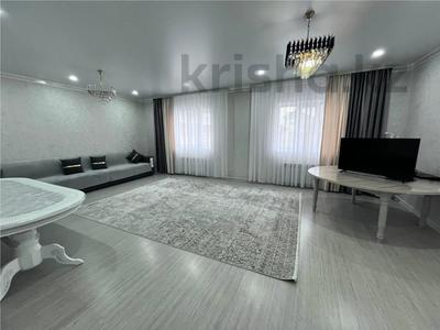 Жеке үй · 4 бөлме · 222.9 м² · 10 сот., мкр Кунгей , ул. Елебекова 010, бағасы: ~ 64.9 млн ₸ в Караганде, Казыбек би р-н