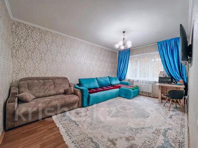 2-комнатная квартира, 60 м², 1/9 этаж, мкр Жетысу-2 за 38 млн 〒 в Алматы, Ауэзовский р-н