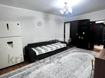 2-комнатная квартира · 41 м² · 15/17 этаж, Мамыр-1 29 за 250 000 〒 в Алматы, Ауэзовский р-н