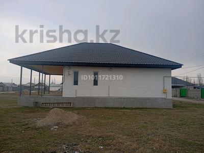 Отдельный дом · 4 комнаты · 140 м² · 8 сот., мкр Ынтымак, Дарожник 61 — Жетіген за 40 млн 〒 в Алатау