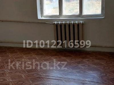 1-бөлмелі пәтер · 12 м² · 1 қабат, ул. Акжан Аль-Машани 329А, бағасы: 40 000 ₸ в Шымкенте, Абайский р-н