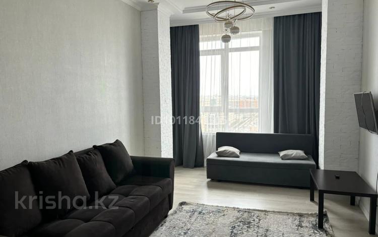 1-комнатная квартира · 40 м² · 16/20 этаж, Туркестан 14 за 250 000 ₸ в Астане, Нура р-н — фото 3