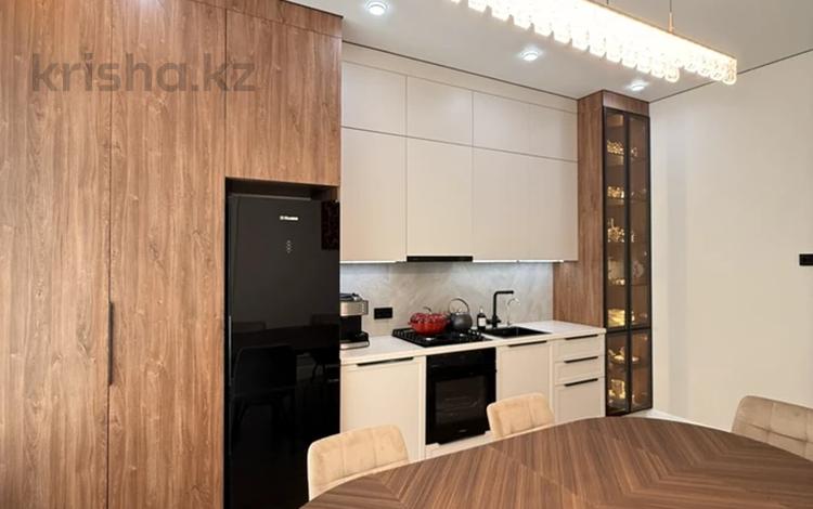 2-бөлмелі пәтер · 70 м² · 4/4 қабат, Тауелсиздик 41, бағасы: 36 млн ₸ в Уральске — фото 2