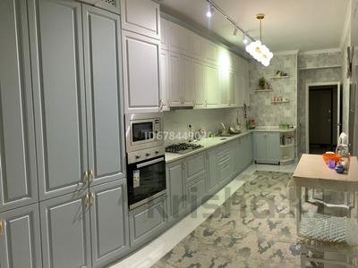 3-бөлмелі пәтер, 100 м², 6/8 қабат, 19-й мкр 43, бағасы: 38 млн 〒 в Актау, 19-й мкр