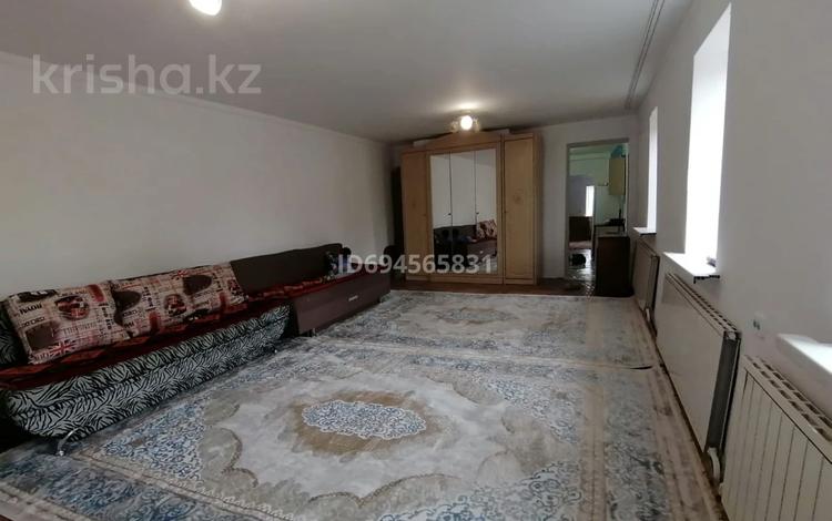 Отдельный дом · 3 комнаты · 110 м² · 6 сот., Сакен Сейфуллина 113 за 20 млн 〒 в Актобе, мкр Москва — фото 2