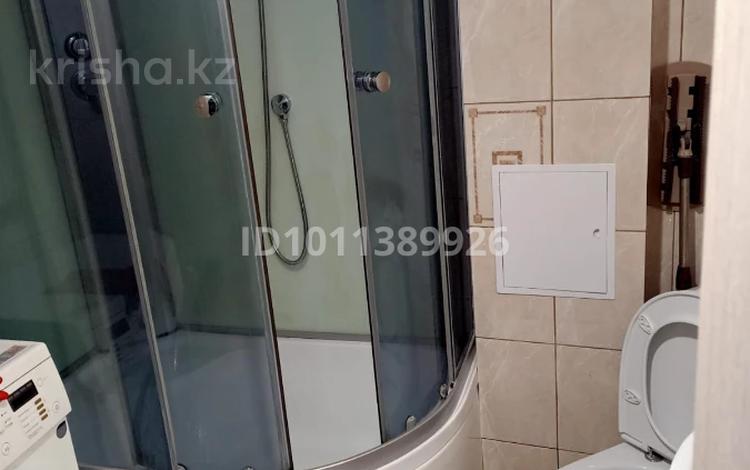 3-комнатная квартира · 60 м² · 5/5 этаж, мкр Центральный 11 за 16 млн ₸ в Атырау — фото 2