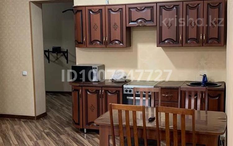 3-бөлмелі пәтер · 74 м² · 1/4 қабат, Жамакаева 152, бағасы: 37 млн ₸ в Семее — фото 2