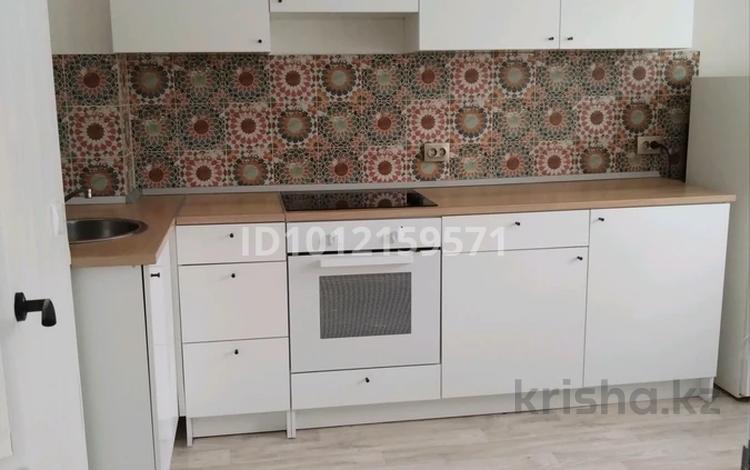 2-комнатная квартира · 38 м² · 6/11 этаж, Роза Багланова 3 — Магнум по пр.Туран за 250 000 ₸ в Астане, Нура р-н — фото 2