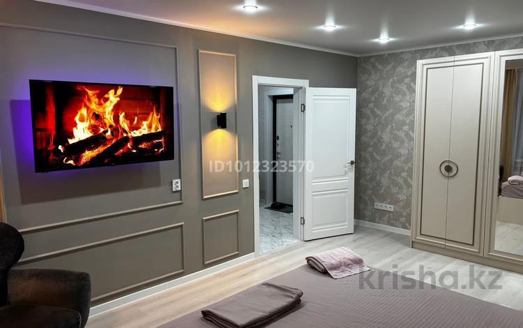 1-комнатная квартира · 51 м² · 4/5 этаж, мкр Старый Аэропорт, Кеменгер 41в за 16 000 ₸ в Уральске — фото 10