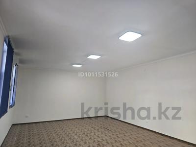 Свободное назначение, офисы, склады · 67 м² за 325 000 ₸ в Шымкенте, Туран р-н