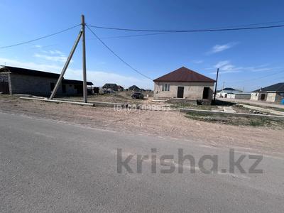 Продажа домов и дачи в Алматинской обл.: Отдельный дом · 4 комнаты · 170 м² · 10 сот., Мкр Карлыгаш, 5 сектор 24 дом за 28 млн 〒 Отдельный дом · 4 комнаты · 170 м² · 10 сот., Мкр Карлыгаш, 5 сектор 24 дом за 28 млн 〒 в Конаеве (Капчагай)
