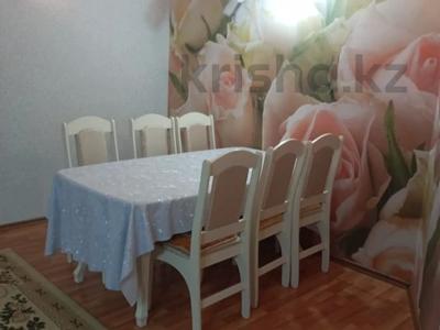 4-комнатная квартира · 105 м² · 2/5 этаж, Пр. К.Сатпаева д.29/1 за 43.5 млн 〒 в Усть-Каменогорске