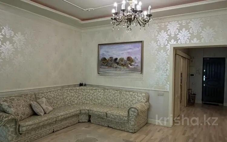 3-бөлмелі пәтер · 120 м² · 12/17 қабат, Муканова, бағасы: 101 млн ₸ в Алматы, Алмалинский р-н — фото 2