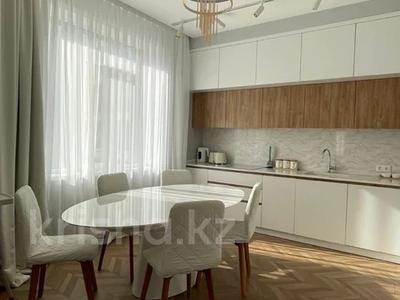 5-комнатная квартира · 162 м² · 4/8 этаж, Керей, Жанибек хандар 2, 2/1 за 165 млн 〒 в Астане, Нура р-н