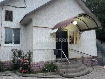 Отдельный дом · 6 комнат · 180 м² · 8 сот., Баймагамбетова 37а за 76 млн ₸ в Алматы, Турксибский р-н