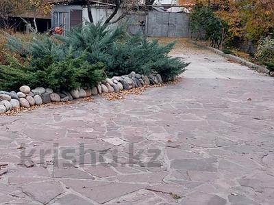 Отдельный дом · 5 комнат · 430 м² · 30 сот., мкр Томирис, Центральная 1г — Школа 25, библиотека 44 ул.карла маркса за 170 млн ₸ в Алматы, Алатауский р-н