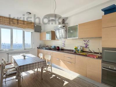 3-комнатная квартира · 150 м² · 13/17 этаж, Проспект Достык 128 — Жолдасбекова за 700 000 ₸ в Алматы, Медеуский р-н
