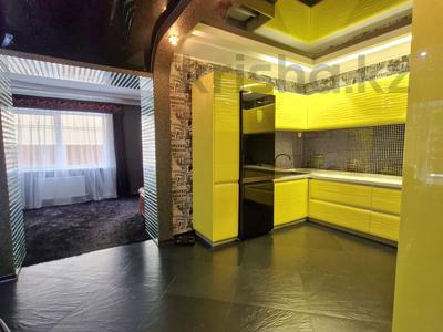 Отдельный дом · 5 комнат · 227.9 м² · 6.84 сот., Ветеран, Придорожная 176 — Самал, СО Ветеран за 75 млн 〒 в Уральске