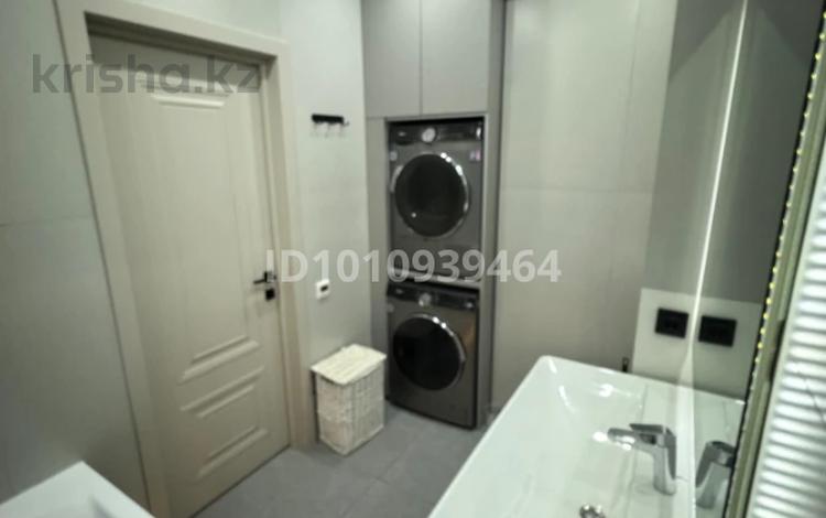 3-комнатная квартира · 70 м² · 8/9 этаж, мкр Нурсая, Абулхайр-хана 69/5 за 55 млн ₸ в Атырау — фото 46