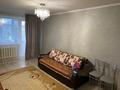 2-комнатная квартира · 46 м² · 5/5 этаж, Майкудук, Мкр Восток-2 10 — Ануар за 12.7 млн ₸ в Караганде, Алихана Бокейханова р-н