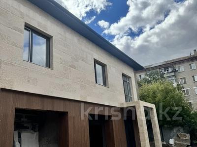 Часть дома · 4 комнаты · 245 м² · 1 сот., Дзержинского — Университет за 95 млн ₸ в Кокшетау
