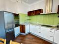 4-комнатная квартира · 182 м² · 7/15 этаж, Самал-1 29 — ПРОСТОРНАЯ СВЕТЛАЯ КВАРТИРА ДОМ ВО ДВОРАХ, ЛУЧШЕЕ ПРЕДЛОЖЕНИЕ ! за 155 млн ₸ в Алматы, Медеуский р-н — фото 31