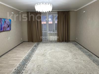 3-комнатная квартира · 91 м² · 5/5 этаж, мкр Женис, Абулхаир хана 171/1 — 42 школа гимназия за 37 млн 〒 в Уральске