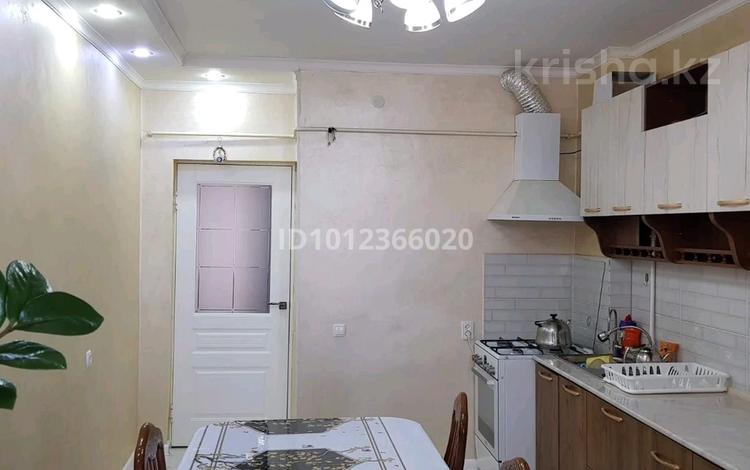 2-бөлмелі пәтер · 63.3 м² · 3/5 қабат, мкр Байтерек 13, бағасы: 19 млн ₸ в Таразе — фото 2
