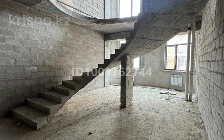 9-комнатная квартира · 409.6 м² · 8/9 этаж, 17-й мкр 26 за 69.5 млн ₸ в Актау — фото 2