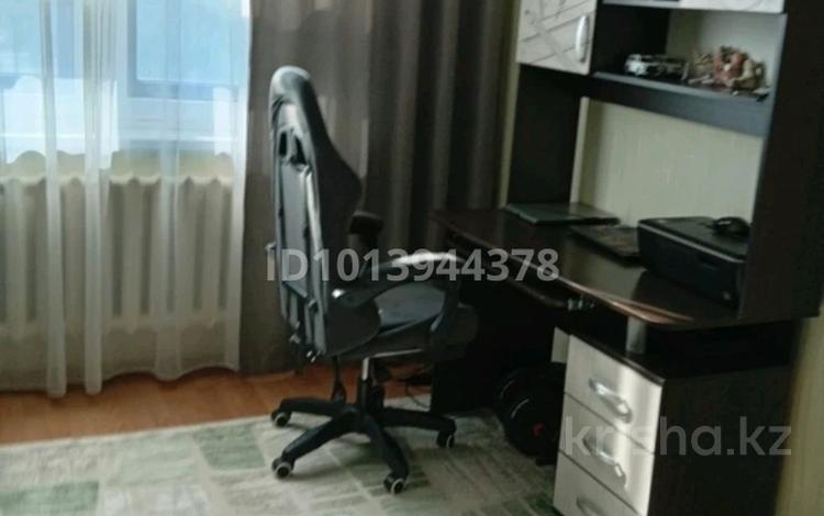3-комнатная квартира · 90 м² · 2/12 этаж, мкр Комсомольский, Сарайшык 34 за 350 000 ₸ в Астане, Есильский р-н — фото 2