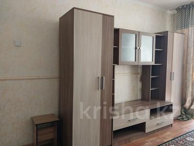 1-бөлмелі пәтер · 33 м² · 2/5 қабат, Салтанат ш/а. 15 — 30 школа главный вход, бағасы: 80 000 ₸ в Таразе, мкр Салтанат