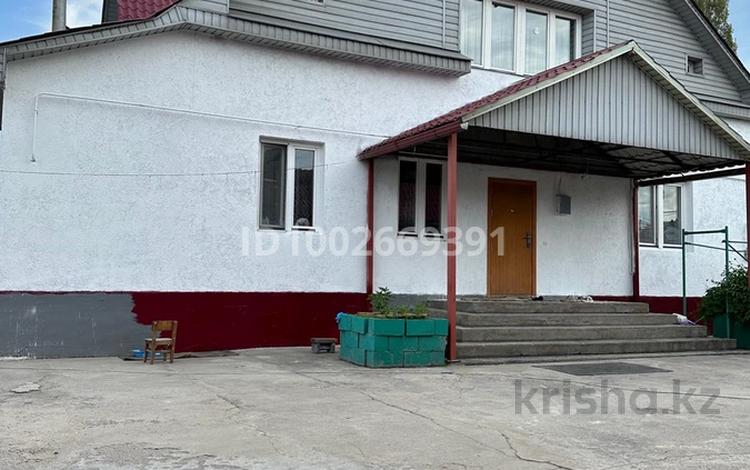 Отдельный дом · 9 комнат · 240 м² · 6 сот., мкр Ожет, Олжабай батыра 42 за 80 млн 〒 в Алматы, Алатауский р-н — фото 2