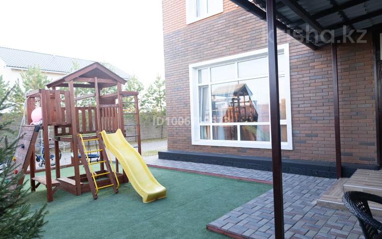 Жеке үй · 5 бөлме · 238 м² · 10 сот., мкр Уркер 29 — Укили Ыбырай, бағасы: 120 млн 〒 в Астане, Нура р-н — фото 2