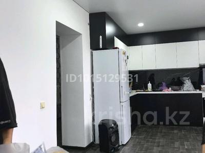 2-комнатная квартира · 55 м² · 3/9 этаж, мкр Гарышкер 16 — Куплю кв 2 х ком до 10. за 10 млн ₸ в Талдыкоргане