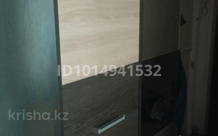 2-комнатная квартира · 45 м² · 1/5 этаж, ларина 4 за 14.5 млн ₸ в Уральске — фото 2