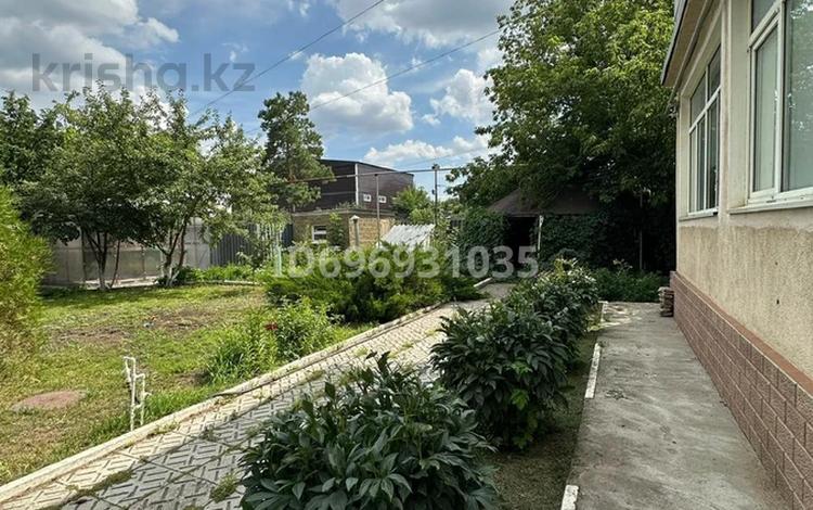 5-комнатная квартира · 170 м² · 2/2 этаж, Кунаева 17 за 250 000 〒 в Актобе, мкр. Курмыш — фото 2