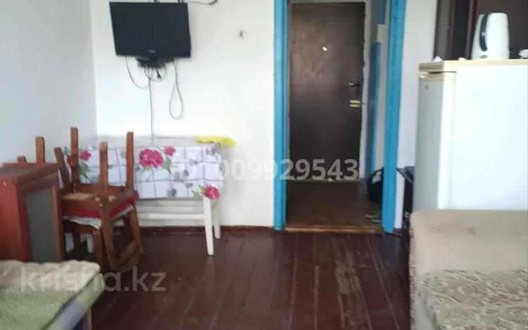 1-бөлмелі пәтер · 18 м² · 4/5 қабат, Селевина 15, бағасы: 5 млн ₸ в Семее — фото 2