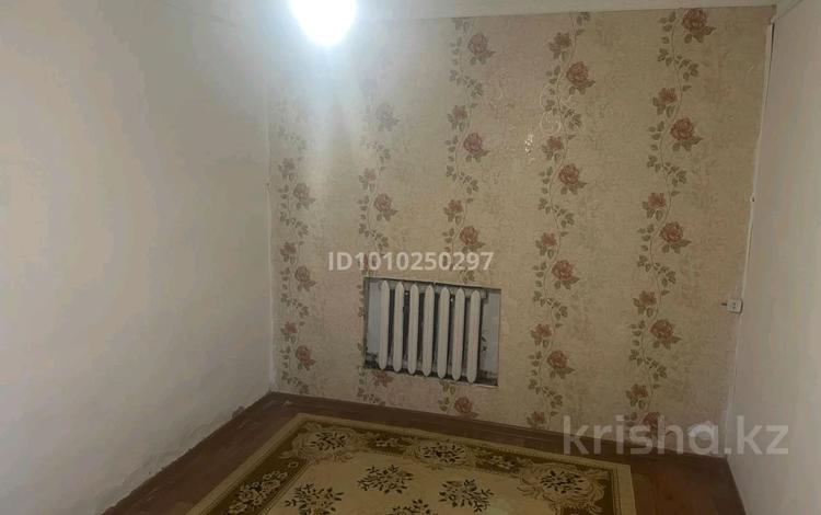 Отдельный дом · 2 комнаты · 60 м², мкр Геолог, Жадыра 6 за 60 000 ₸ в Атырау — фото 2