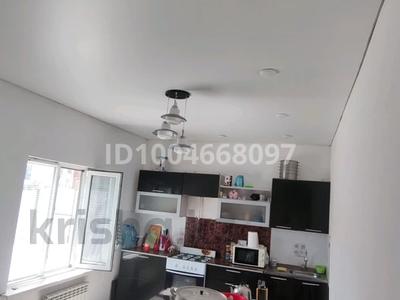 Жеке үй · 3 бөлме · 150 м² · 12 сот., пгт Балыкши, Селстрой 2 — Селстрой рядом N6 школы, бағасы: 50 млн 〒 в Атырау