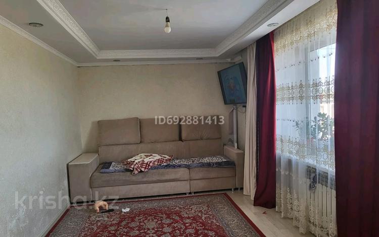 2-комнатная квартира, 43 м², 1/2 этаж, Ынтымақ 5 за 7 млн 〒 в Кабанбае Батыра — фото 2