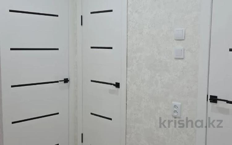 2-комнатная квартира · 54 м² · 1/5 этаж, Абая 120 А — 17 школа за 23 млн ₸ в Петропавловске — фото 2