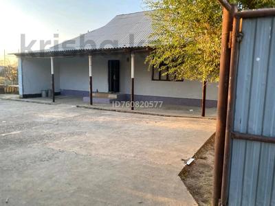 Продажа домов и дачи в Туркестанской обл.: Отдельный дом · 4 комнаты · 120 м² · 10 сот., Казыбек би за 14 млн 〒 Отдельный дом · 4 комнаты · 120 м² · 10 сот., Казыбек би за 14 млн 〒 в Шубарсу