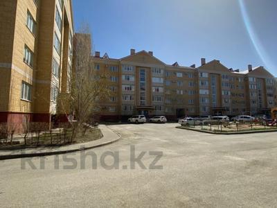 4-комнатная квартира, 140 м², 3/5 этаж, мкр. Алтын орда, Ораза Татеулы 4 за 47 млн 〒 в Актобе, мкр. Алтын орда