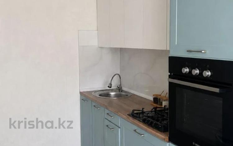 3-бөлмелі пәтер · 70 м² · 4/5 қабат, 13-ш/а. 26, бағасы: 19 млн ₸ в Актау, 13-й мкр — фото 2