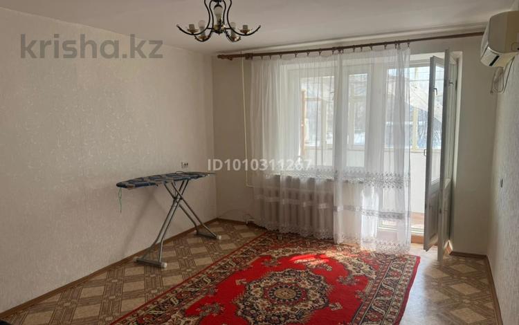 3-комнатная квартира · 61 м² · 2/5 этаж, мкр 4 25 за 20.5 млн ₸ в Уральске — фото 4