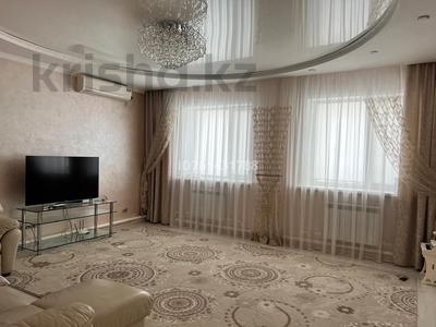 Отдельный дом · 5 комнат · 290 м² · 9.5 сот., Мухита 71 — Л. Толстого за 145 млн 〒 в Уральске