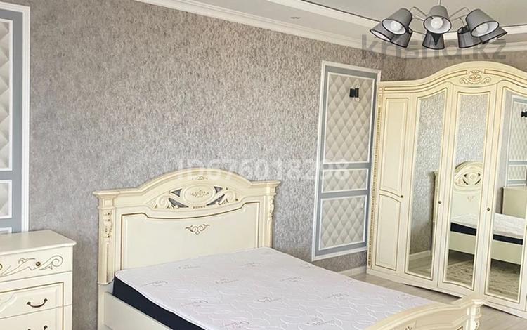 3-бөлмелі пәтер, 120 м², 3/3 қабат ай сайын, Шанырак 20, бағасы: 380 000 〒 в  — фото 2