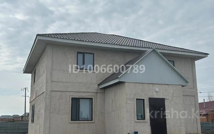 Отдельный дом · 5 комнат · 250 м² · 10 сот., Акмолинская область ул улица Коянды 51 за 33 млн ₸ — фото 2