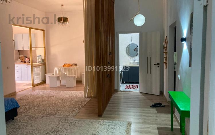 2-бөлмелі пәтер · 80 м² · 4/6 қабат, 31Б ш/а., бағасы: 12 000 ₸ в Актау, 31Б мкр — фото 2